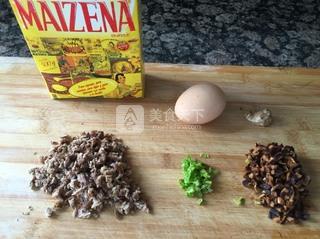 <a href=/shicai/rouqin/NiuRou/index.html target=_blank><u>牛肉</u></a>羹