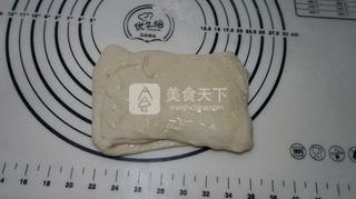 冷藏液种网纹<a href=/shicai/mimian/MianBao/index.html target=_blank><u>面包</u></a>