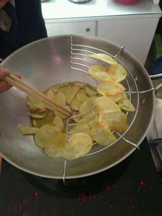 椒盐<a href=/shicai/shucai/TuDou/index.html target=_blank><u>土豆</u></a>片