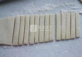 自制放心<a href=/shicai/mimian/YouTiao/index.html target=_blank><u>油条</u></a>