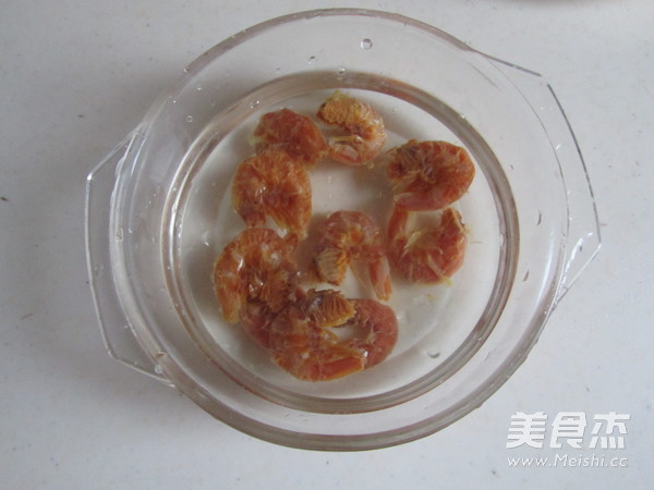 虾仁<a href=/shicai/shucai/DongGua/index.html target=_blank><u>冬瓜</u></a><a href=/shicai/shuichanpin/YuWan/index.html target=_blank><u>鱼丸</u></a>汤的做法