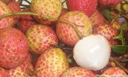 夏季瘦身补水的十种水果推荐