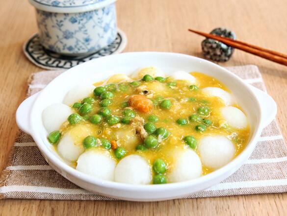 如何做蟹黃<a href=/shicai/shucai/DongGua/index.html target=_blank><u>冬瓜</u></a>球?