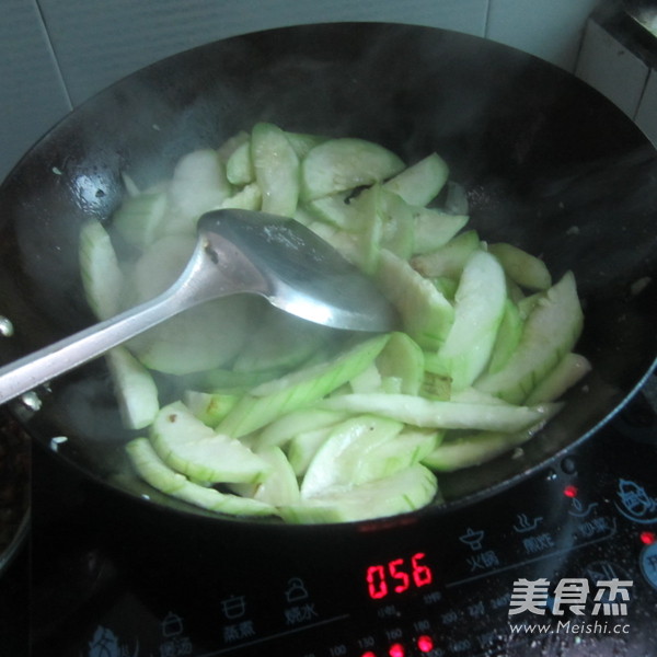 <a href=/shicai/mimian/FenSi/index.html target=_blank><u>粉丝</u></a><a href=/shicai/shucai/SiGua/index.html target=_blank><u>丝瓜</u></a>汤的做法