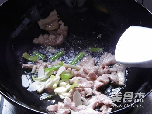 龙须菜炒肉片的做法