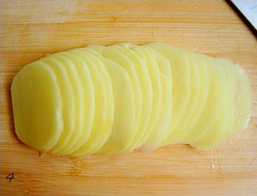 <a href=/shicai/shucai/TuDou/index.html target=_blank><u>土豆</u></a>怎么切片