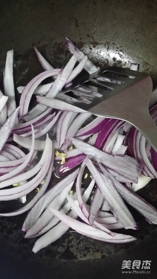 韩式辣酱炒<a href=/shicai/mimian/NianGao/index.html target=_blank><u>年糕</u></a>的做法