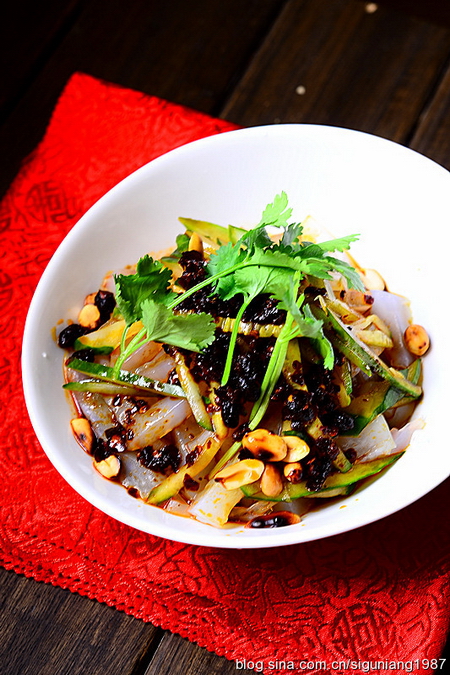 <a href=/shicai/shucai/WanDou/index.html target=_blank><u>豌豆</u></a>凉粉