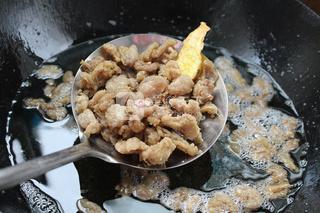 熬<a href=/shicai/rouqin/ZhuYou/index.html target=_blank><u>猪油</u></a>