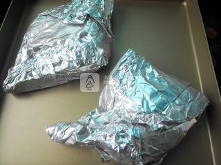 香烤<a href=/shicai/rouqin/YaTui/index.html target=_blank><u>鸭腿</u></a>