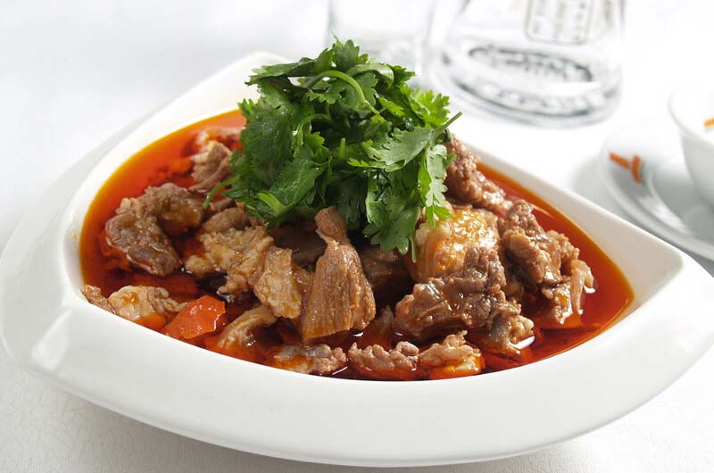 炖<a href=/shicai/rouqin/NiuRou/index.html target=_blank><u>牛肉</u></a>1