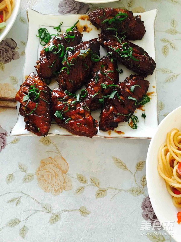 超简单可乐<a href=/shicai/rouqin/JiChi/index.html target=_blank><u>鸡翅</u></a>的做法