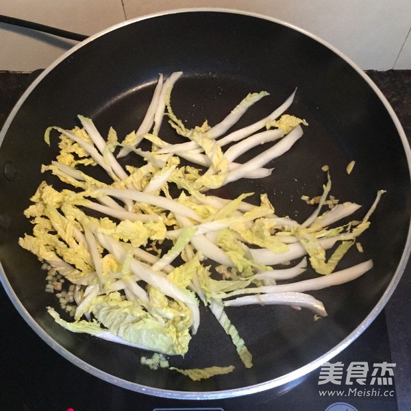 素菜炒<a href=/shicai/mimian/MiFen/index.html target=_blank><u>米粉</u></a>的做法