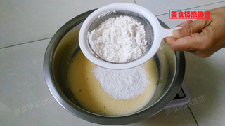 <a href=/shicai/shucai/XiHongShi/index.html target=_blank><u>西红柿</u></a>蛋糕卷