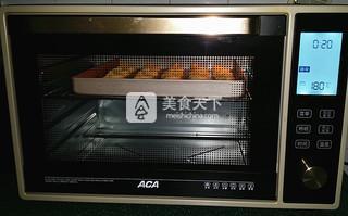 <a href=/shicai/mimian/NaiYou/index.html target=_blank><u>奶油</u></a>原味曲奇