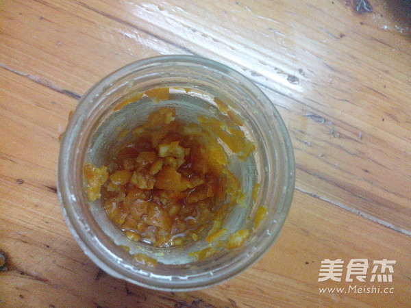 橙香<a href=/shicai/guopin/PuTaoGan/index.html target=_blank><u><a href=/shicai/guopin/PuTao/index.html target=_blank><u>葡萄</u></a>干</u></a>蛋糕的做法