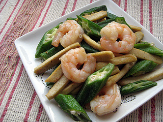 虾仁<a href=/shicai/shucai/QiuKui/index.html target=_blank><u>秋葵</u></a>炒<a href=/shicai/mimian/DouGan/index.html target=_blank><u>豆干</u></a>