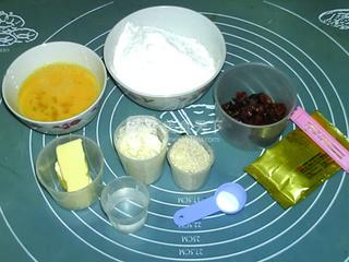 酥粒<a href=/shicai/guopin/ManYueMei/index.html target=_blank><u>蔓越莓</u></a><a href=/shicai/mimian/MianBao/index.html target=_blank><u>面包</u></a>