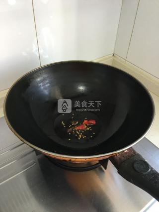 凉拌<a href=/shicai/shucai/MuEr/index.html target=_blank><u>木耳</u></a>