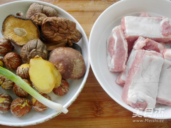 <a href=/shicai/shucai/XiangGu/index.html target=_blank><u>香菇</u></a><a href=/shicai/guopin/LiZi/index.html target=_blank><u>栗子</u></a>烧<a href=/shicai/rouqin/PaiGu/index.html target=_blank><u>排骨</u></a>的做法