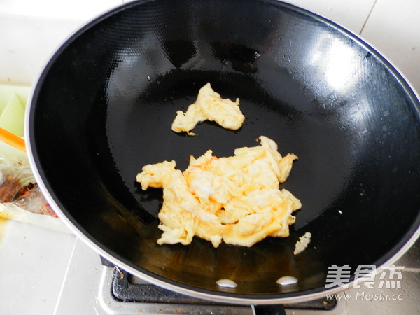 <a href=/shicai/mimian/YunDou/index.html target=_blank><u>芸豆</u></a>蛋炒饭的做法