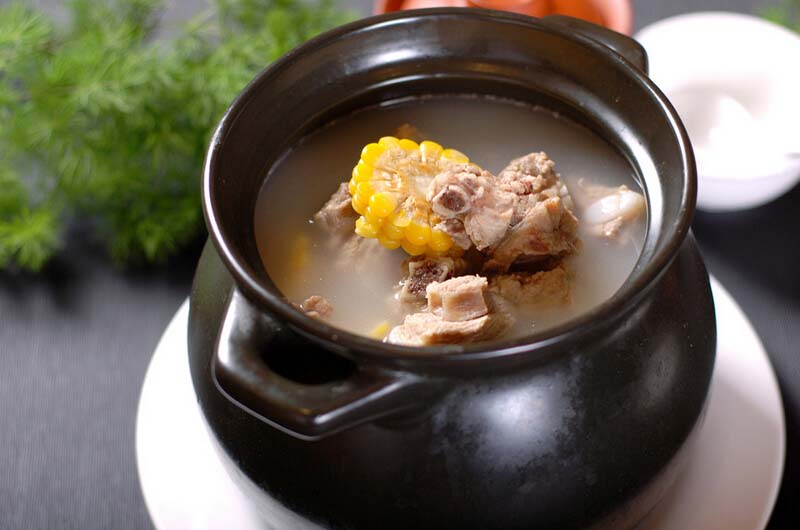 红<a href=/shicai/shucai/LuoBo/index.html target=_blank><u>萝卜</u></a><a href=/shicai/mimian/YuMi/index.html target=_blank><u>玉米</u></a><a href=/shicai/rouqin/PaiGu/index.html target=_blank><u>排骨</u></a>汤3