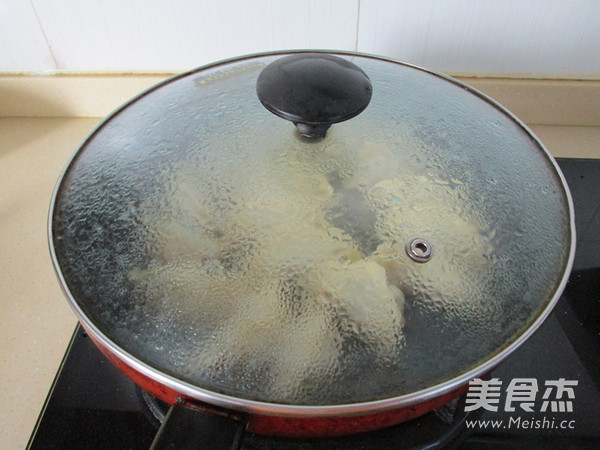 鲜肉煎饺的做法