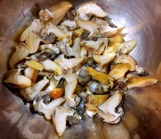 小菜拌假<a href=/shicai/shuichanpin/BaoYu/index.html target=_blank><u>鲍鱼</u></a>