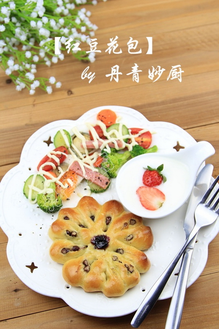 <a href=/shicai/mimian/HongDou/index.html target=_blank><u>红豆</u></a>花包的做法