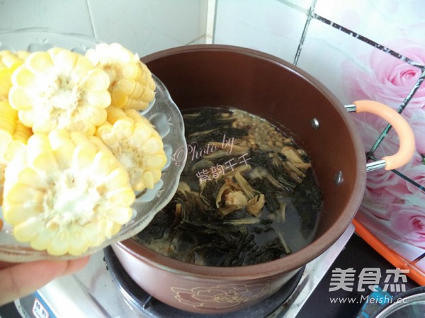 菜干猪骨汤的做法