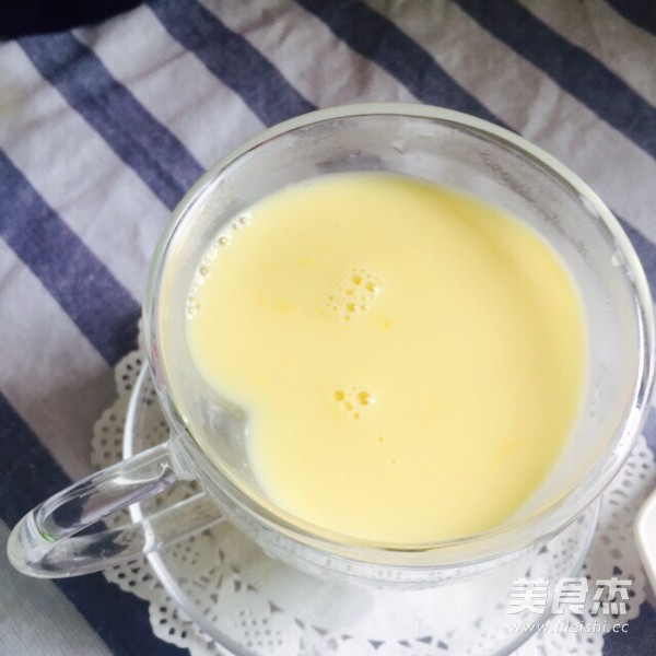香浓<a href=/shicai/mimian/YuMi/index.html target=_blank><u>玉米</u></a>汁的做法
