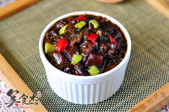 酱烧<a href=/shicai/shucai/QieZi/index.html target=_blank><u>茄子</u></a>泥KM.jpg