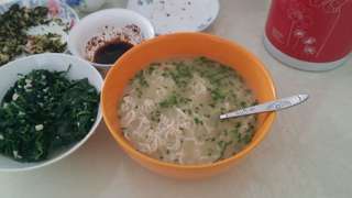 <a href=/shicai/shuichanpin/YinYu/index.html target=_blank><u>银鱼</u></a>汤