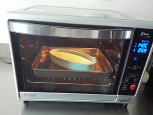 <a href=/shicai/mimian/SuanNai/index.html target=_blank><u>酸奶</u></a>蛋糕步骤8