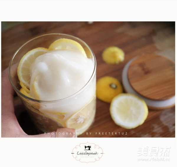 腌<a href=/shicai/guopin/NingMeng/index.html target=_blank><u>柠檬</u></a>片 (蜜浸<a href=/shicai/guopin/NingMeng/index.html target=_blank><u>柠檬</u></a>)的做法