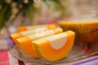 <a href=/shicai/guopin/MuGua/index.html target=_blank><u>木瓜</u></a><a href=/shicai/mimian/NiuNai/index.html target=_blank><u>牛奶</u></a>冻