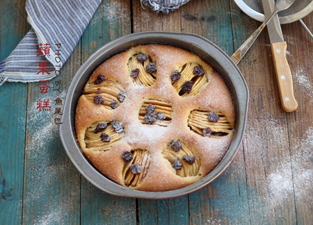 <a href=/shicai/guopin/PingGuo/index.html target=_blank><u>苹果</u></a>蛋糕步骤