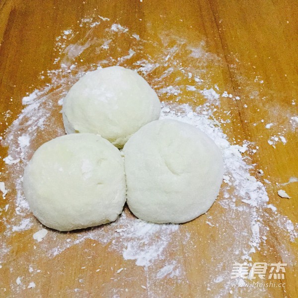 <a href=/shicai/mimian/TuSi/index.html target=_blank><u>吐司</u></a><a href=/shicai/mimian/MianBao/index.html target=_blank><u>面包</u></a>的做法