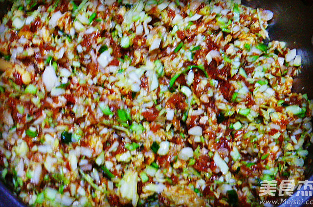 <a href=/shicai/rouqin/ZhuRou/index.html target=_blank><u>猪肉</u></a><a href=/shicai/shucai/YuanBaiCai/index.html target=_blank><u>圆<a href=/shicai/shucai/BaiCai/index.html target=_blank><u>白菜</u></a></u></a>饺子的做法