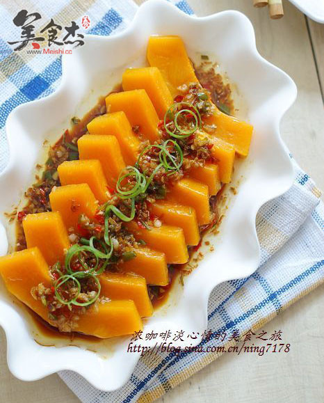 蒜酥蒸<a href=/shicai/shucai/NanGua/index.html target=_blank><u>南瓜</u></a>Og.jpg
