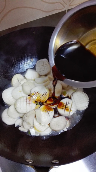 蚝油<a href=/shicai/shucai/XingBaoGu/index.html target=_blank><u><a href=/shicai/guopin/Xing/index.html target=_blank><u>杏</u></a>鲍菇</u></a>