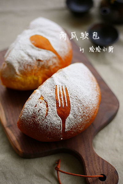 <a href=/shicai/shucai/NanGua/index.html target=_blank><u>南瓜</u></a>软包的做法