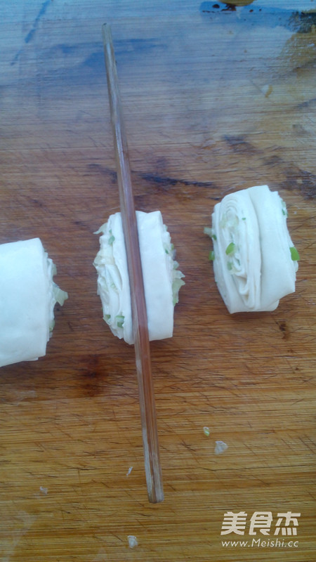 葱香花卷的做法