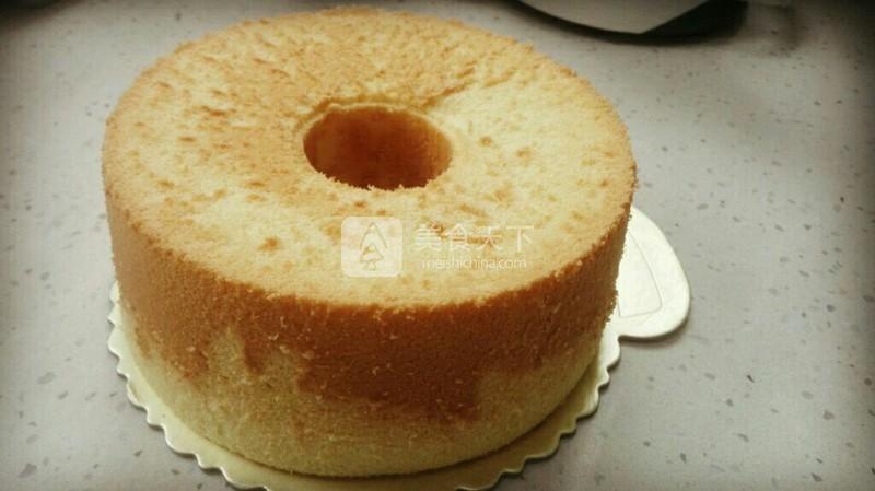 <a href=zt/qifengdg target=_blank><u>戚风蛋糕</u></a>的做法