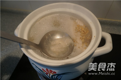 <a href=/shicai/rouqin/ZhuTi/index.html target=_blank><u>猪蹄</u></a><a href=/shicai/mimian/HuangDou/index.html target=_blank><u>黄豆</u></a><a href=/shicai/shucai/LianOu/index.html target=_blank><u>莲<a href=/shicai/shucai/Ou/index.html target=_blank><u>藕</u></a></u></a><a href=/shicai/shucai/ShanYao/index.html target=_blank><u>山药</u></a>煲的做法