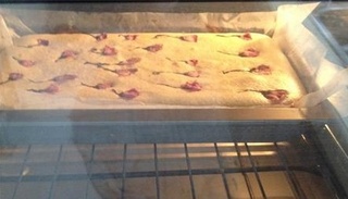 樱花<a href=zt/qifengdg target=_blank><u>戚风蛋糕</u></a>卷