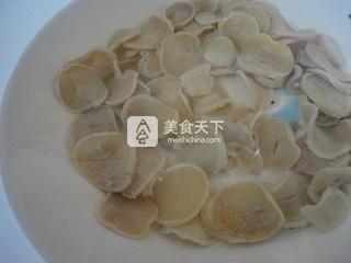 <a href=/shicai/shucai/MuEr/index.html target=_blank><u>木耳</u></a>炒<a href=/shicai/shucai/BaiCai/index.html target=_blank><u>白菜</u></a><a href=/shicai/shucai/TuDou/index.html target=_blank><u>土豆</u></a>干