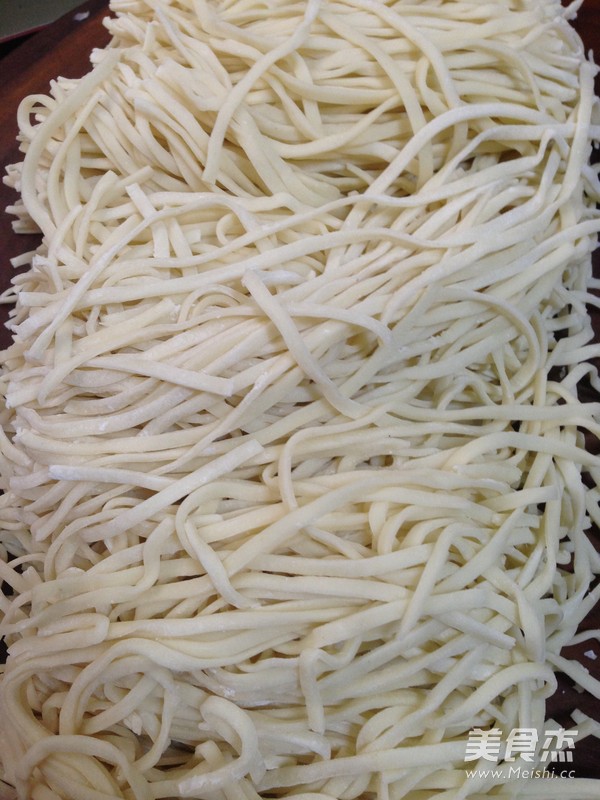 <a href=/shicai/shucai/BianDou/index.html target=_blank><u>扁豆</u></a>焖面的做法