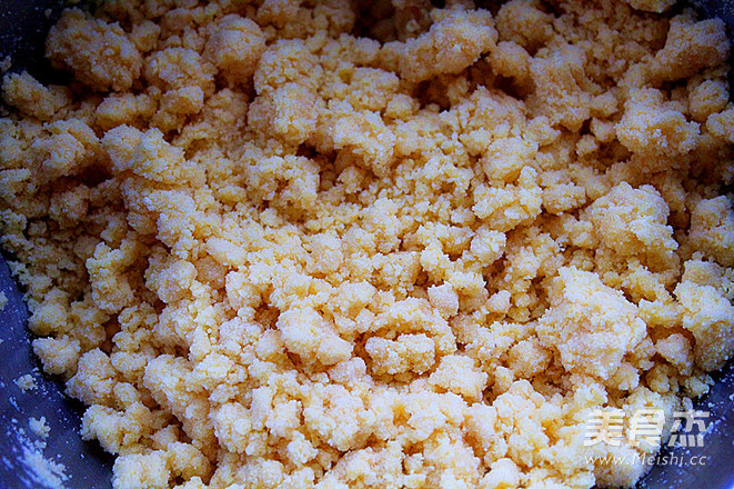 奶香<a href=/shicai/mimian/YuMi/index.html target=_blank><u>玉米</u></a>金葫芦的做法