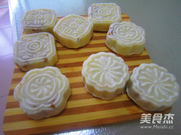 红<a href=/shicai/guopin/Zao/index.html target=_blank><u>枣</u></a><a href=/shicai/shucai/ShanYao/index.html target=_blank><u>山药</u></a>糕的做法